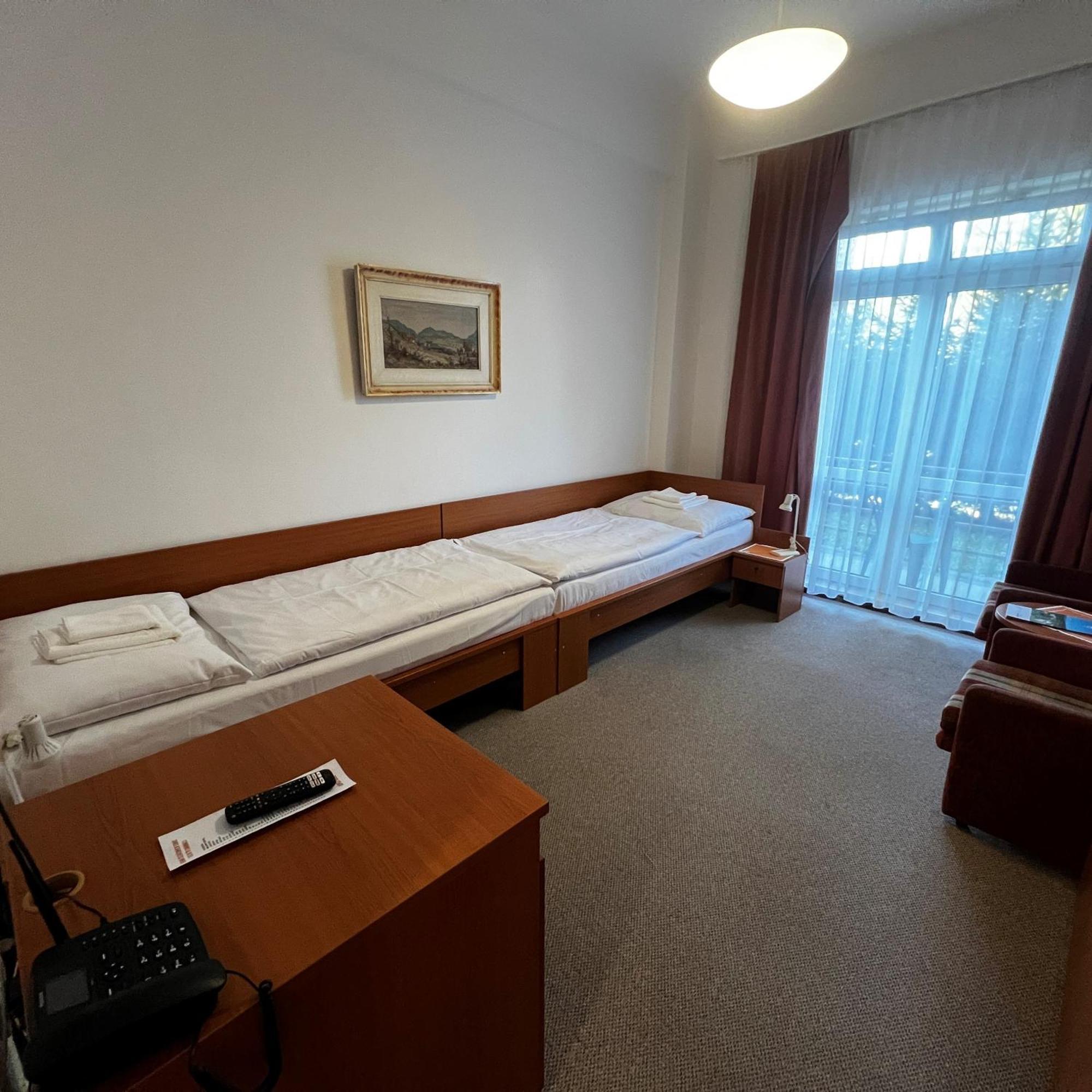 Hotel Palace - Kupele Sliac Bagian luar foto