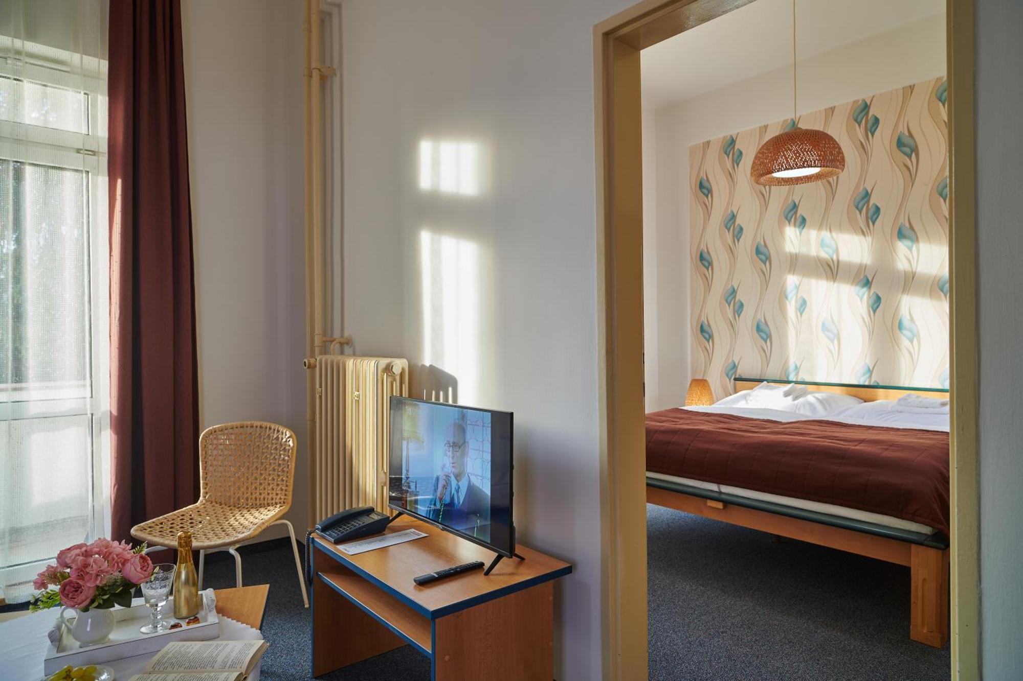 Hotel Palace - Kupele Sliac Bagian luar foto