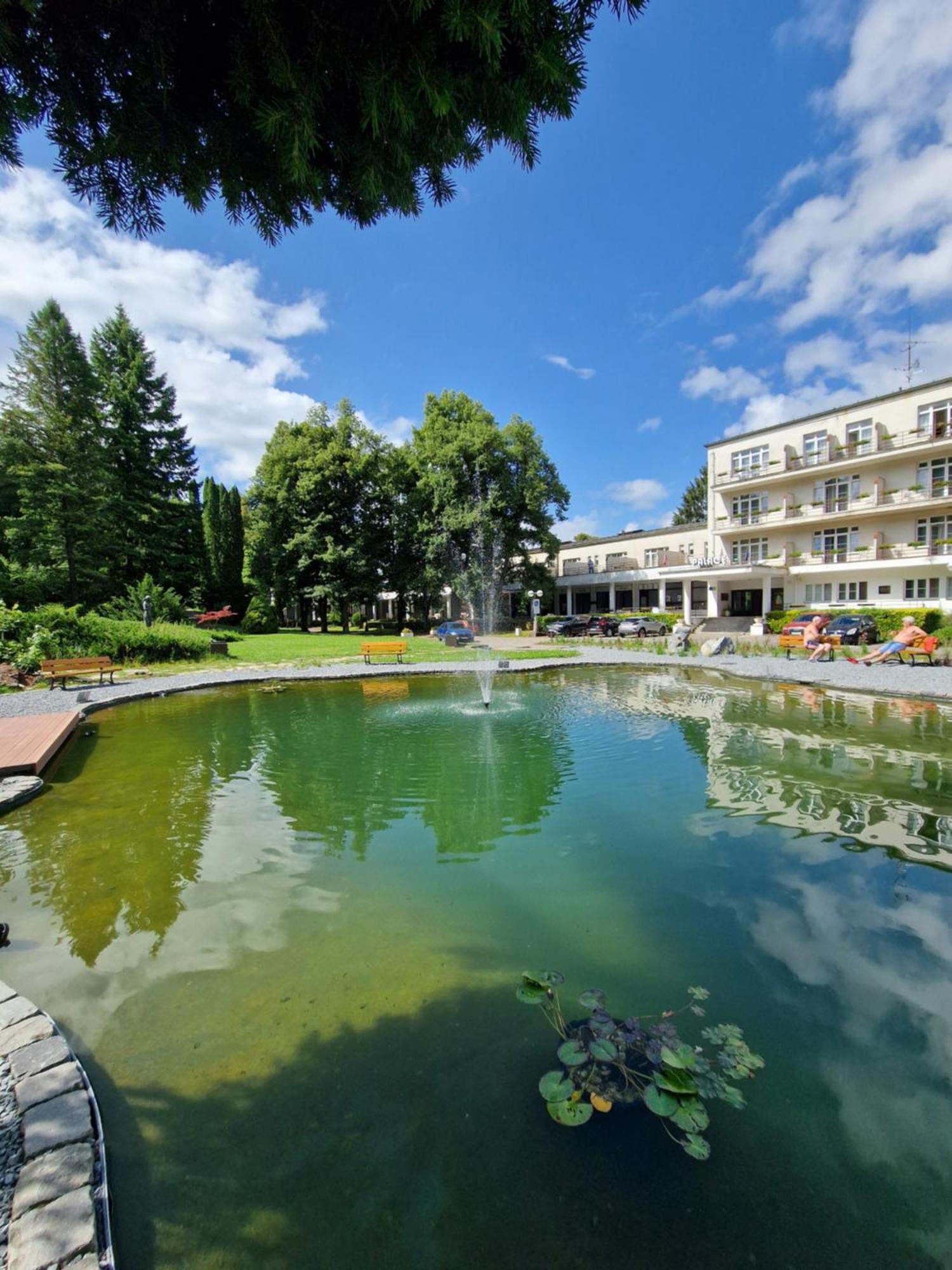 Hotel Palace - Kupele Sliac Bagian luar foto